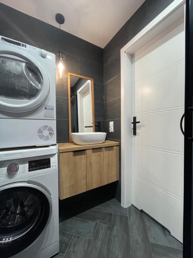 Cozy Apart - Self Check-In 24H Lägenhet Wrocław Exteriör bild
