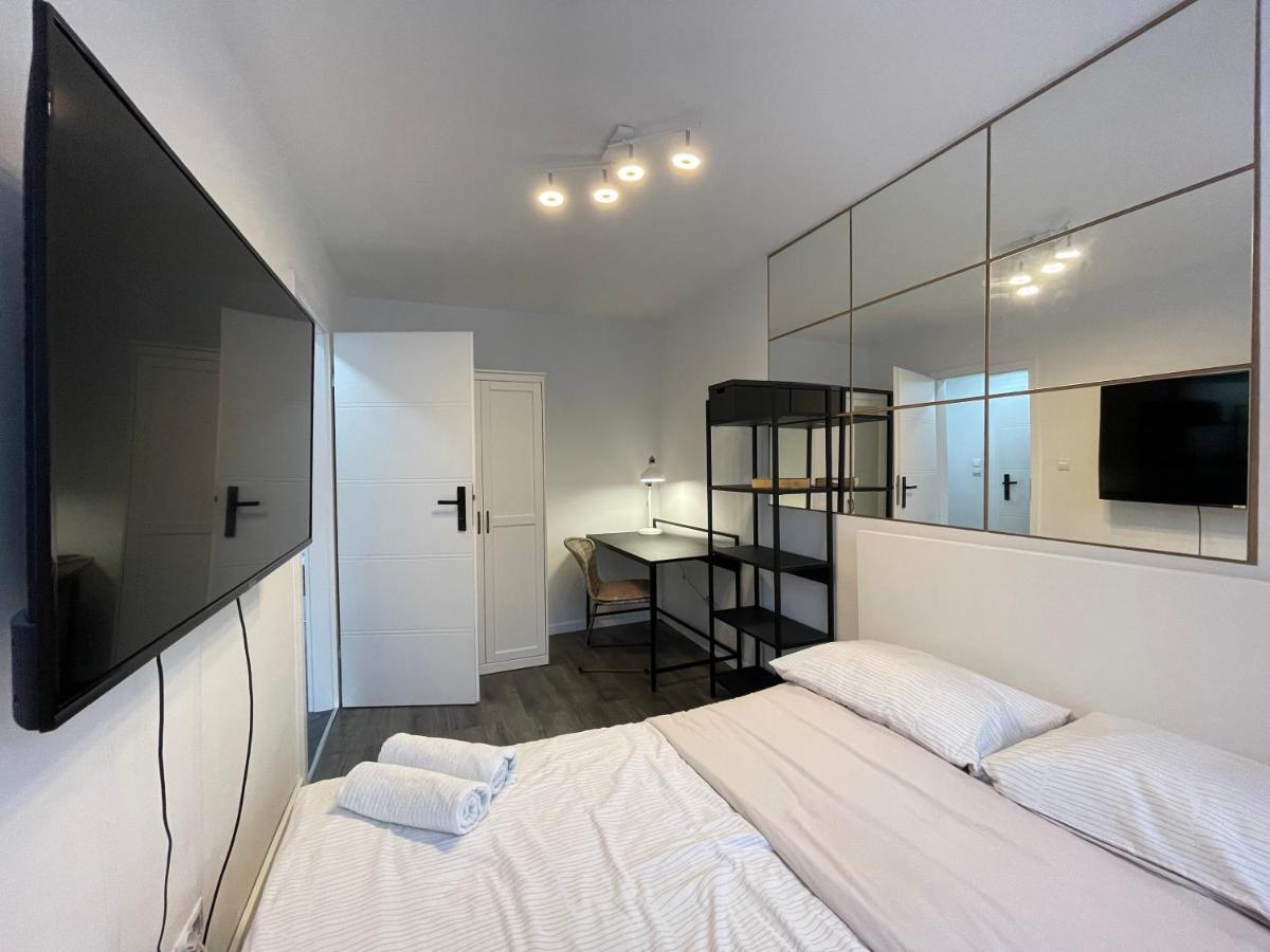 Cozy Apart - Self Check-In 24H Lägenhet Wrocław Exteriör bild